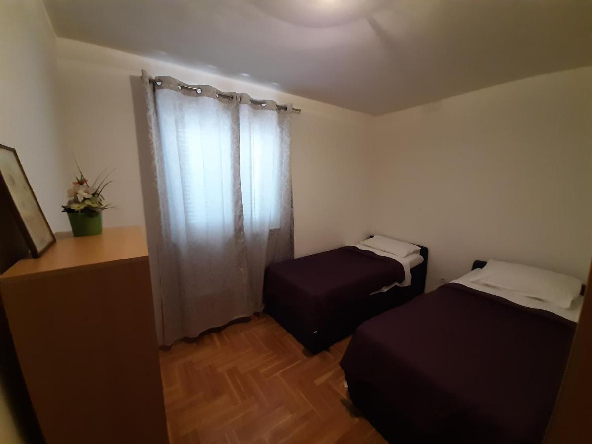 Apartment Jelena Trogir Ngoại thất bức ảnh